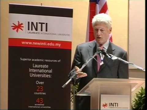 President Bill Clinton addresses INTI students (Pa...