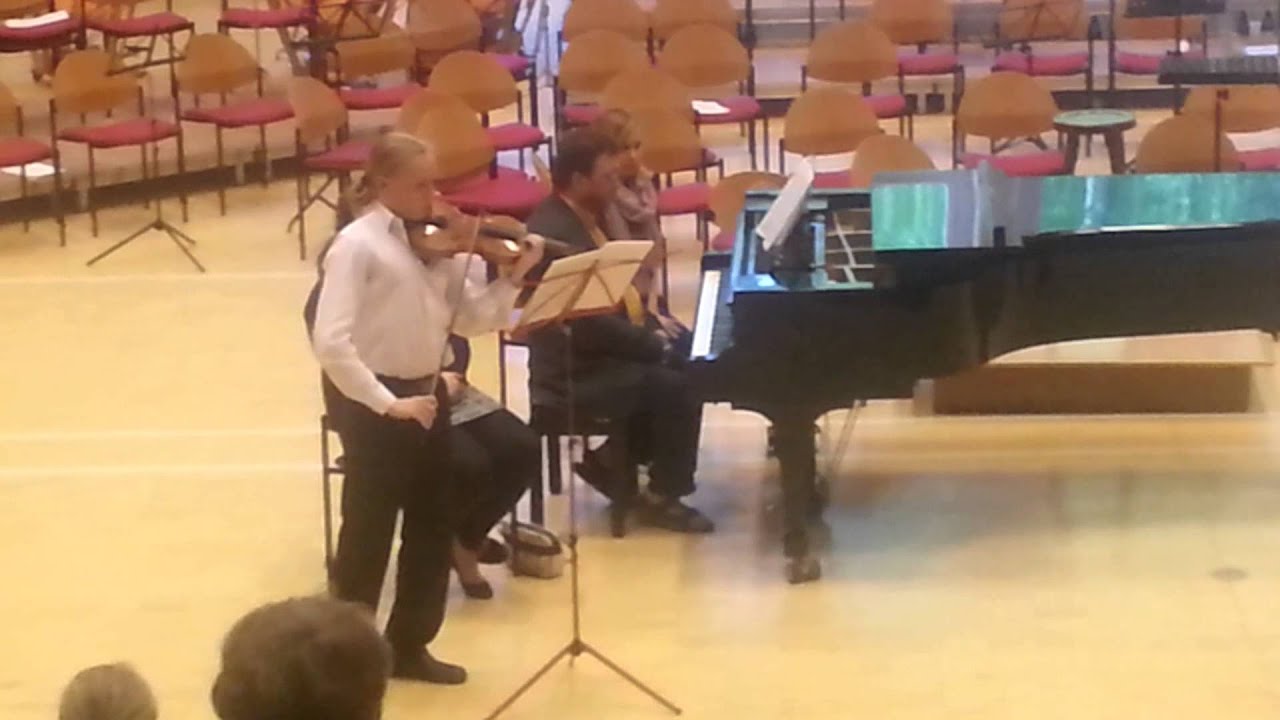 Artun Strippi-Esitys