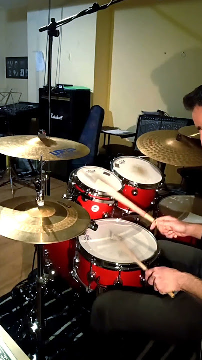 Can you guess the song? #porcupinetree #progressiverock #guessthesong #inabsentia #gavinharrison