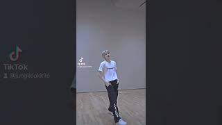 best dance practice or what #sunghoon #shorts