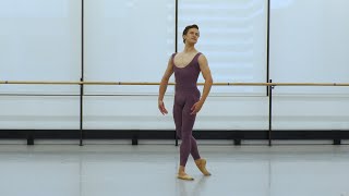 Emboîté | Ballet West Glossary