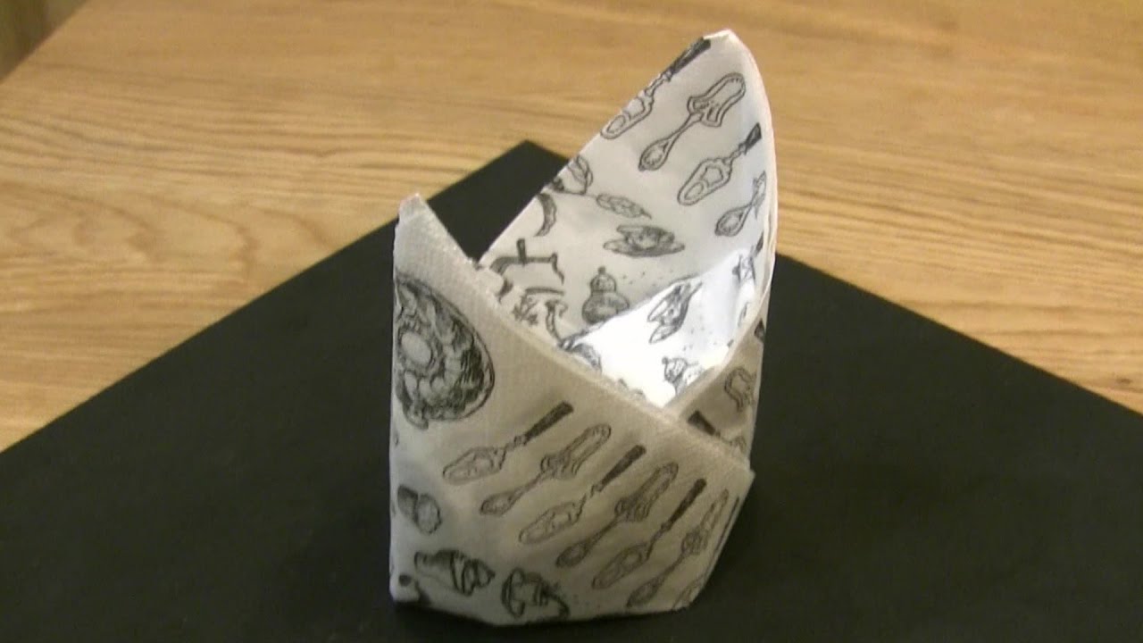 折り紙 フランス料理のテーブルナプキンの折り方 王冠風 Youtube