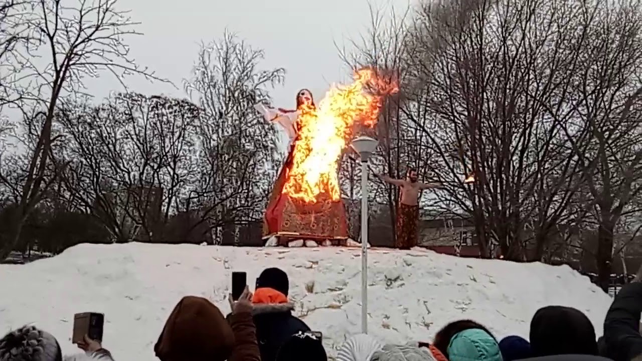 Сжигание масленицы тольятти. Масленица Тольятти Фанни парк. Сормовский парк Масленица. Нижний Сормовский парк Масленица. Масленица Тольятти.