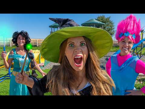 Princess Poppy Finds Her Color With Princess Jasmine and the Wicked Witch!