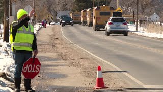 High 5: Crossing Guard's Kind Gesture Brightens Community