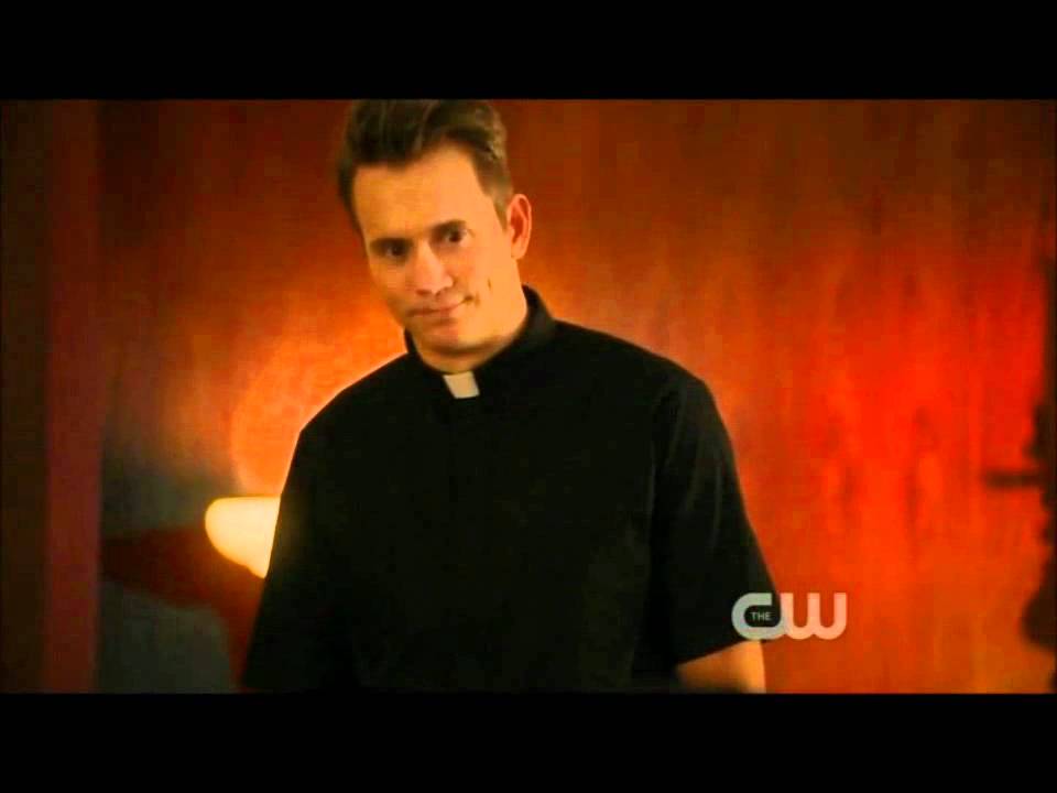 Annie and Caleb - Annie finds out Caleb is a priest - 90210 - 4x19