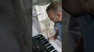 عزف بتمون سمعها