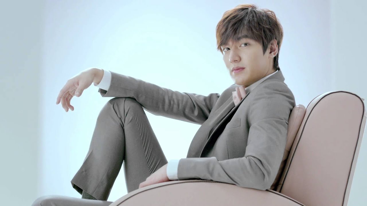 OSIM小天后 摩幻沙發TVC-李敏鎬代言按摩椅(60s)