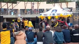 Commander neNsimbi - Khwela Khwela performance @ Amavikelambuso CD launch