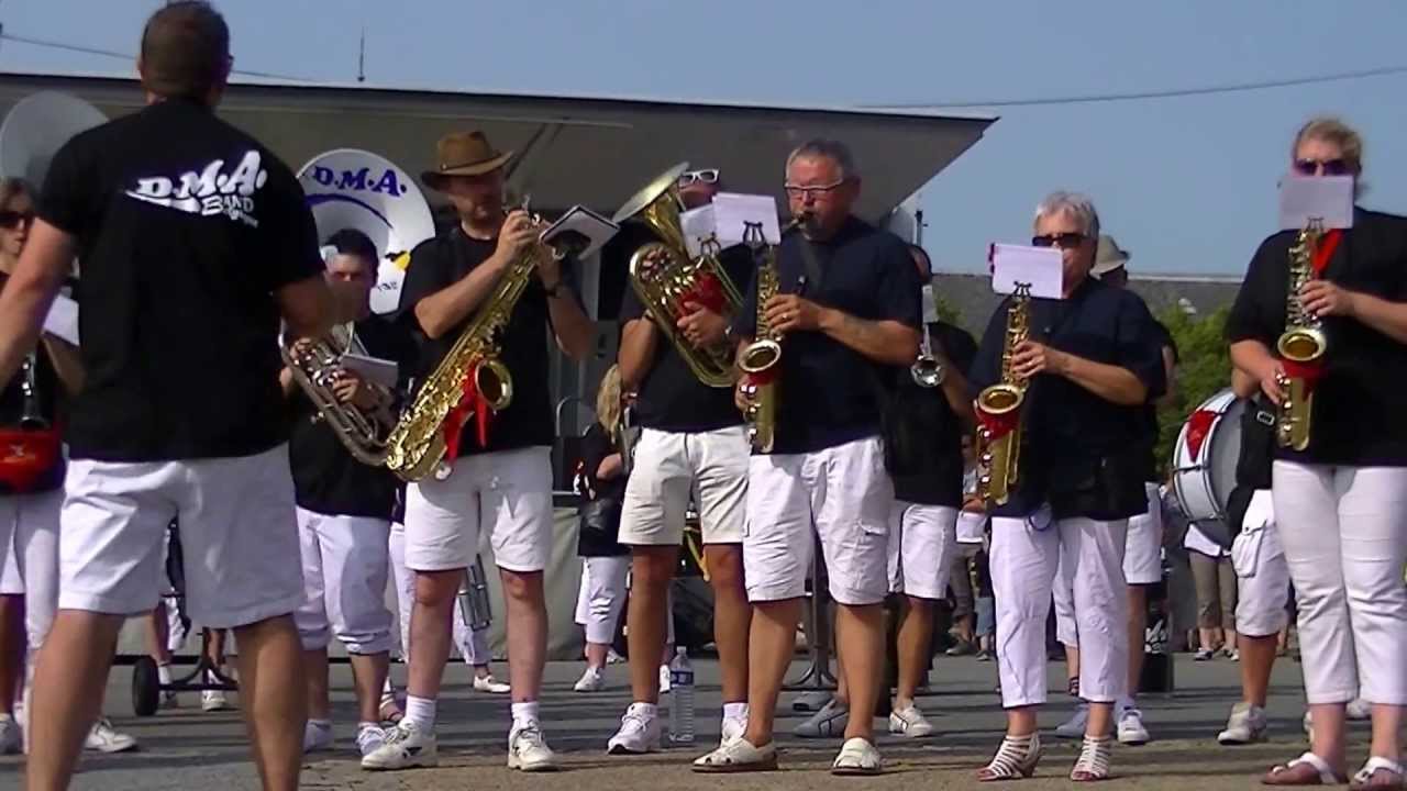 Hit Machine - DMA Band