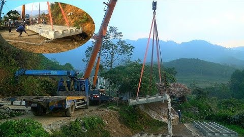 Cầu Khe Trang (T124) Hồi hộp Cẩu Dầm Khủng - Máy Cẩu cỡ lớn nâng Dầm đến vị trí sẵn sàng