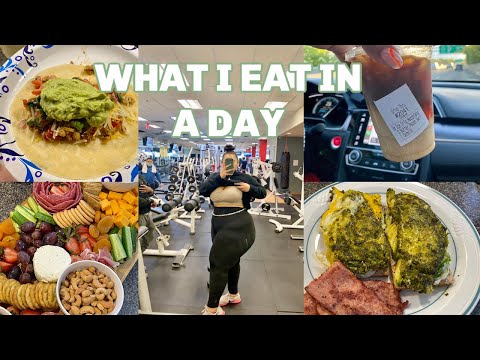 What I Eat In A Day + Trying Pesto Eggs #whatieatinaday #pestoeggs #healthy