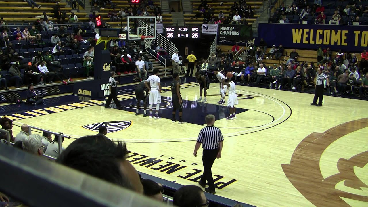 Moreau Catholic vs. Sacramento High Boys Basketball FULL GAME 1/18/16