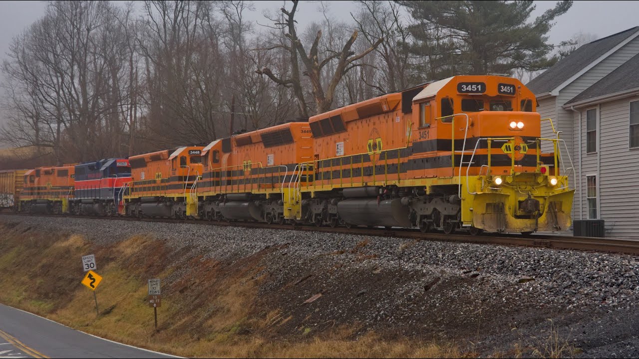 Roaring EMDs in Notch 8! - Maryland Midland RR UBHF Chase