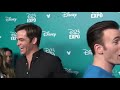 Chris Evans says "STOP WITH YOUR BLUE EYES BRO" to Chris pine