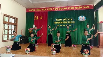 múa: chôm bó ban khay _ đội văn nghệ hội người cao tuổi bản Ái, xã Chiềng Xôm