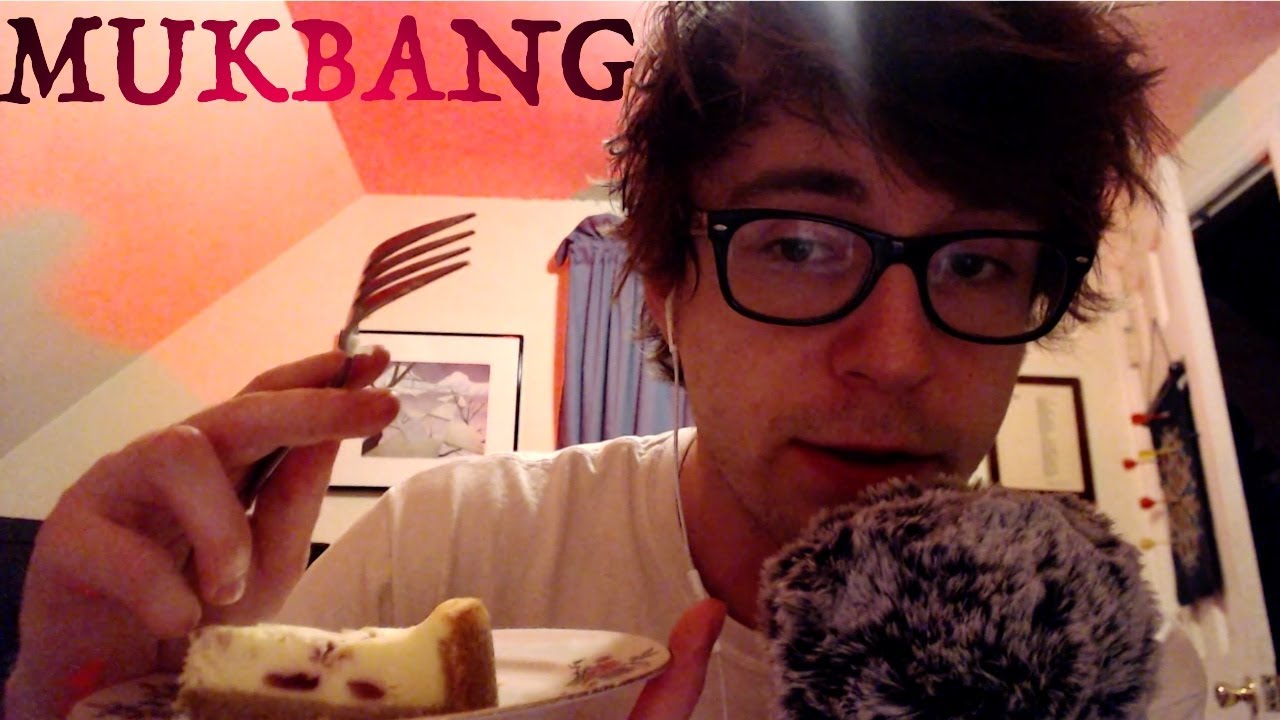 Mukbang Eating Raspberry Cheesecake Food Review (Relaxing Eating Sounds, Mouth Sounds) ASMR