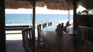 Utila Honduras, Utopia Village, The Dive Bar