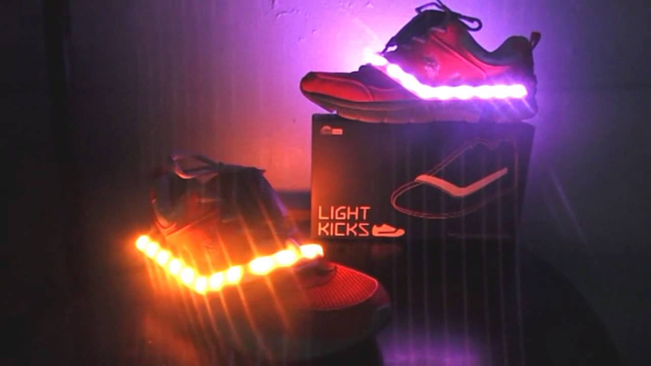 U.S. Polo Assn Clutch "Light Kicks LED Shoe Light System" (Preview 1)
