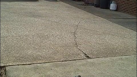 hitting a nice with little jump with the rc18b