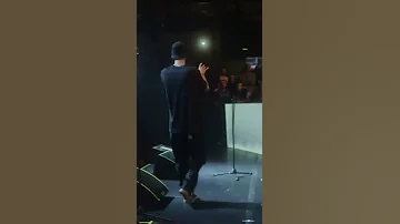 ДИДЖЕЙ ПЕРЕПУТАЛ ТРЕКИ НА КОНЦЕРТЕ Miyagi & Andy Panda LIVE in Saint-Petersburg (06.29.19)