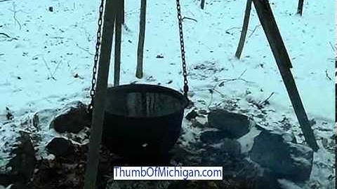 Learn About How to Make Maple Syrup the Old Fashioned Way