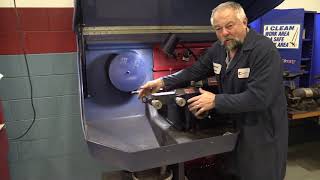 Brake Lathe Cutting Head Maintenance by Raybestos Brakes 3,488 views 5 years ago 3 minutes, 50 seconds