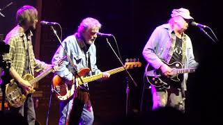 NEIL YOUNG & CRAZY HORSE- 