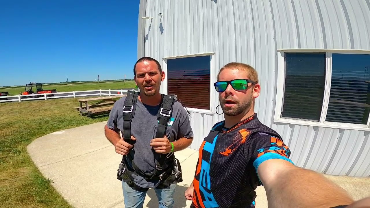 epic skydiving proposal at csc