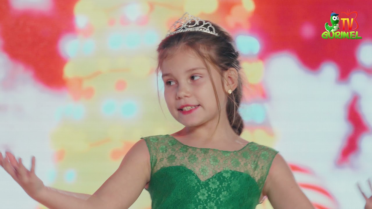 Ghidușii - Brăduții de Anul Nou