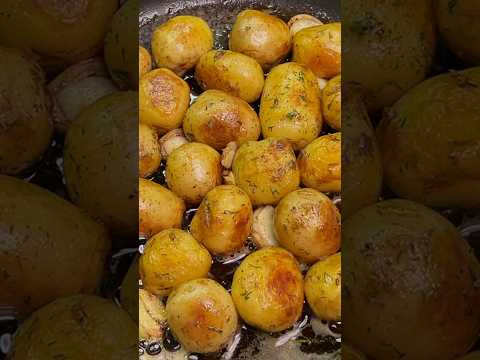 Молодая картошка по новому! New Pecipe with Baby Potatoes #shorts #рецепты #cooking #recipe