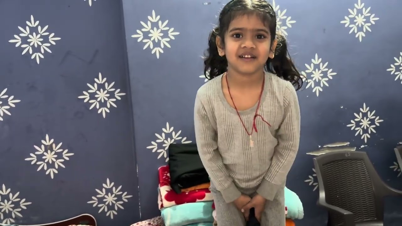 Blind Challenging Game शिवाय के साथ आज खेला ब्लाइंड चैलेंजिंग खेल 🤩🤑⚽️🎾💡💡💵💸#viralvideo #volg