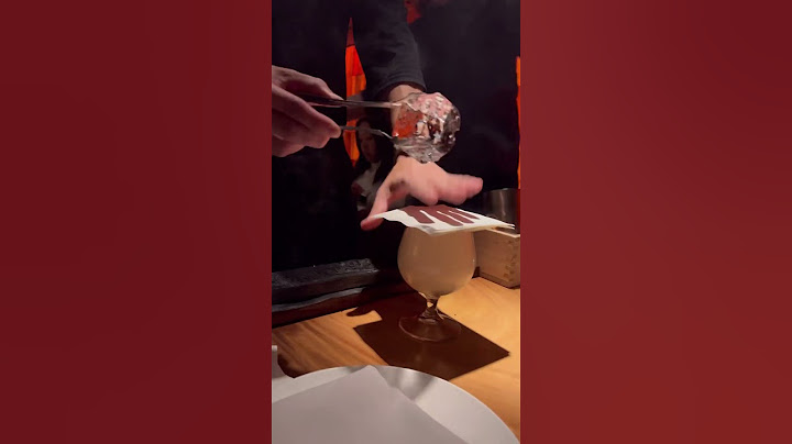 How to make a Smokey whiskey cocktail #mixology #foodie #bar