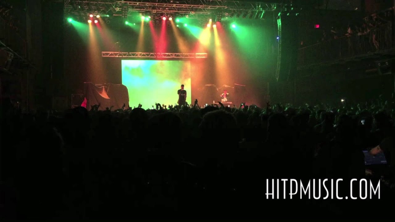 Bryson Tiller Performs Live In Boston ("Break Bread," "Don't," "Rambo