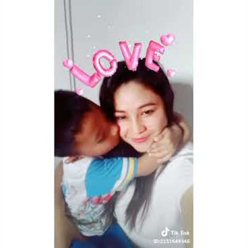 Ciuman mesranya gak nahan