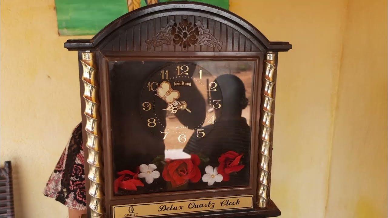 VEJA O RELÓGIO DELUX QUARTZ CLOCK TOCANDO TODAS AS HORAS YouTube