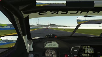 RFactor2 - New UI and new monitor