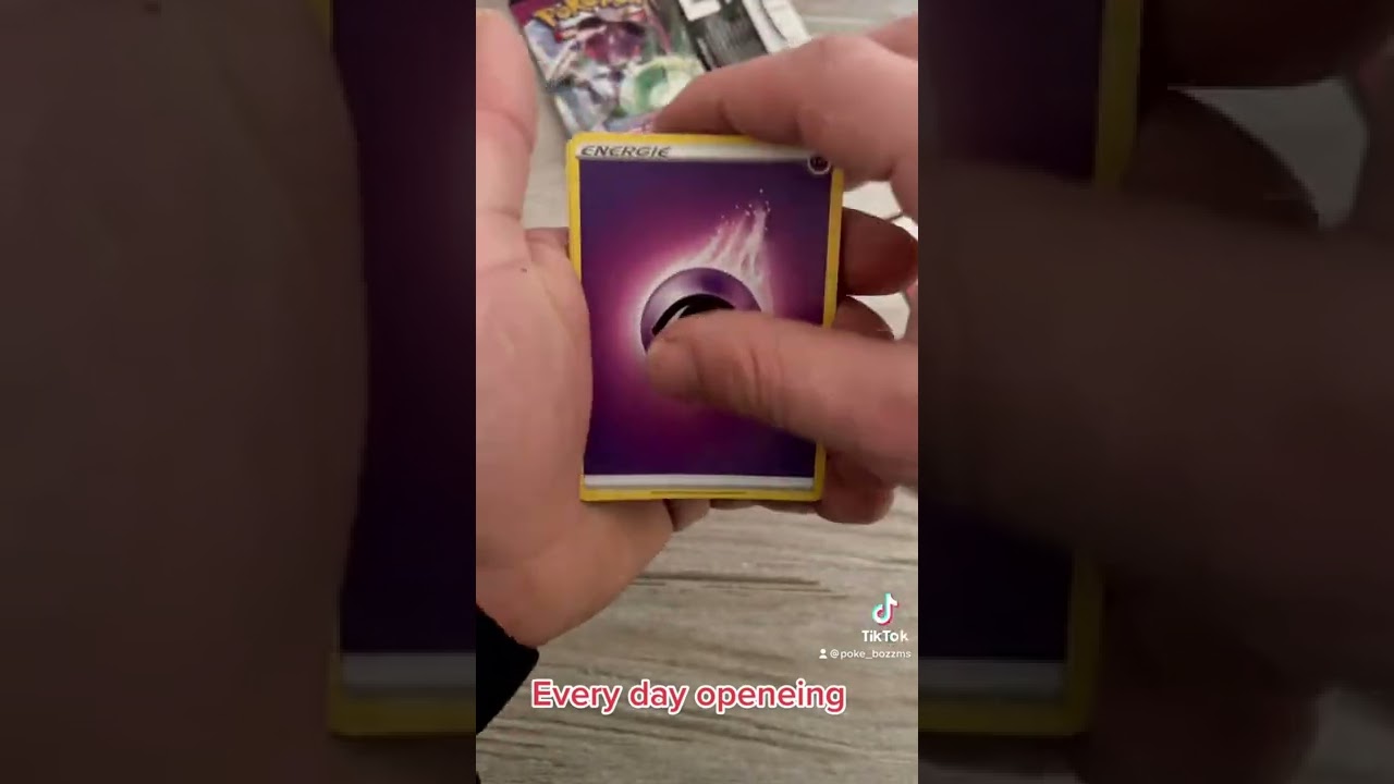 Pokémon Opening sword & shield fusions strike booster opening 