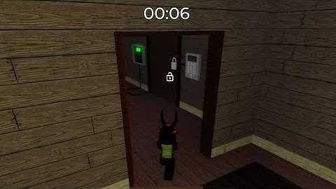 Completing Chapter 1 in Roblox Piggy while only crouching