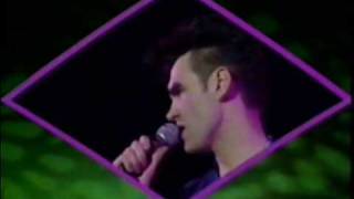 The Smiths 'This Night Has Opened My Eyes' live Resimi