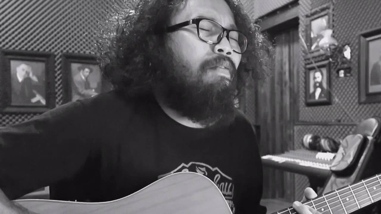 VEGA ANTARES - No Surprises (Radiohead Cover)