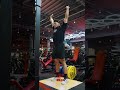 みなさんはミリタリープレスやってますか？こんがりがしっかり三角筋に効くトレーニングをレクチャーしてくれました！#volix #肩トレ #ちょこっとおしい #三角筋 #volixgear