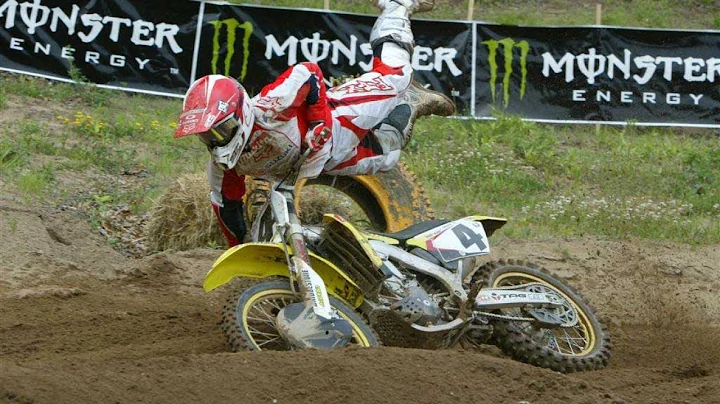 Ricky Carmichael vs James Stewart Battle Crash 2005