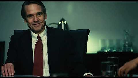 Margin Call (2011):  Sullivan Explains the risk to Tuld