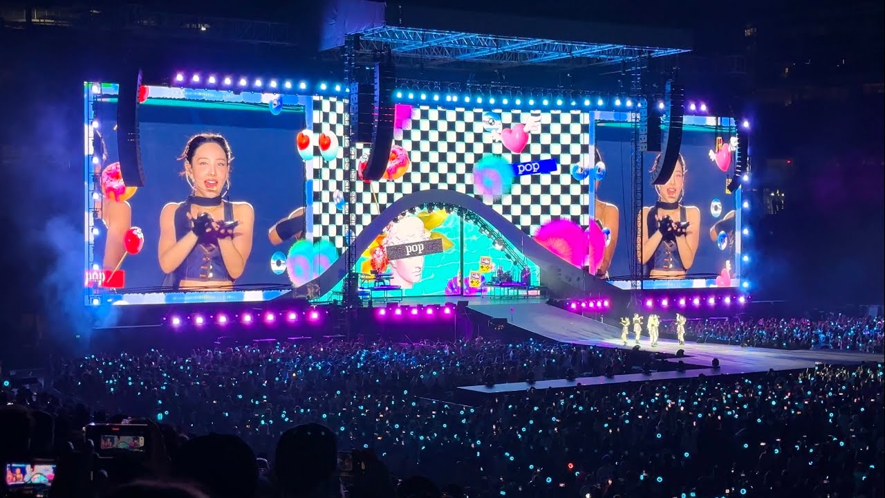 TWICE Nayeon - Pop! - Ready To Be 5th World Tour - MetLife Stadium