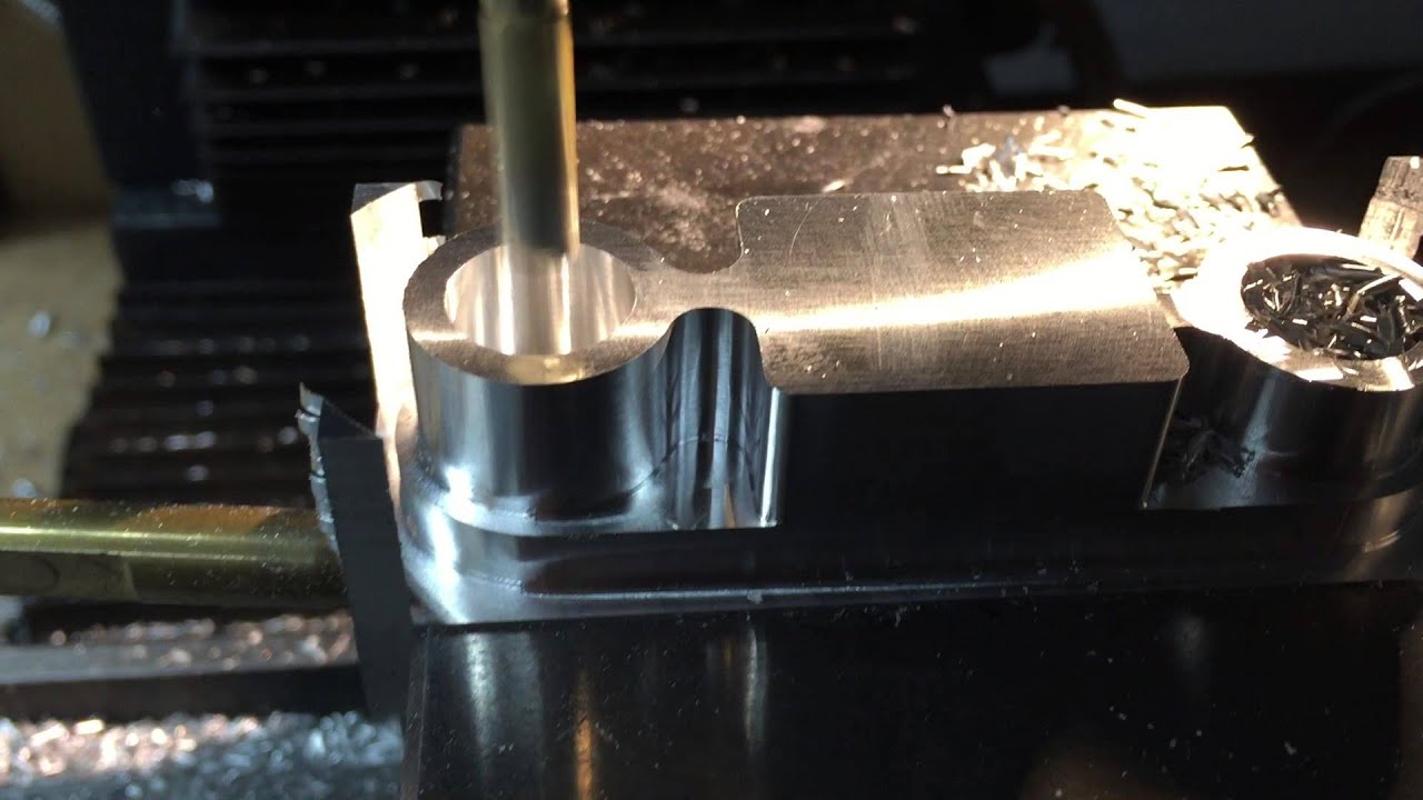 3D Anschlag CNC Fräsen Wabeco CC-F1200 Grundkörper Step 3 - YouTube