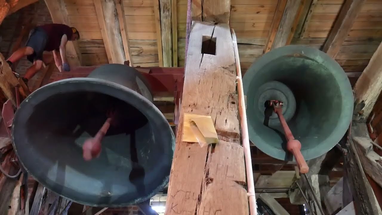 Trzebiatów - Dzwony kościoła pw. Macierzyństwa NMP [Dzwony w Wieżach Polski #314]