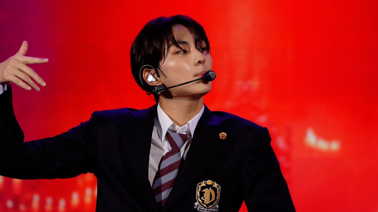 [4K] 엔하이픈 (ENHYPEN) 롯데월드 'One In A Billion' 정원  JUNGWON 직캠 fancam I 230928 LOTTE WORLD Garden Stage