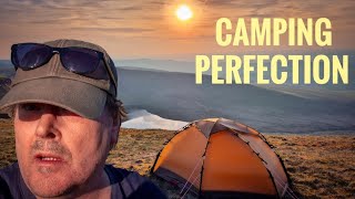 Picws Du summit camp - Soulo, Vern 1, Akto- Carmarthen Fans
Wild camping on a spectacular mountain in the Brecon Beacons, Wales. Using the Hilleberg Soulo, Nortent Vern 1 and Hilleberg Akto we wild camped on Picws Du, above the picturesque Llyn y Fan Fach. We had a superb sunset and sunrise. I was with @Linleys and my friend Neil Macqueen for this wonderful adventure.
Other videos you may like:
Wild Camping Brecon Beacons with @Linleys
• https://www.youtube.com/watch?v=9chYNa44xfc
Best Spot on Dartmoor with @Linleys
• https://www.youtube.com/watch?v 7B1CuMQCg8&t=262s
Off Grid Camping
• https://www.youtube.com/watch?v=DtezIquIAbE&t=792s
Music:
Alexander Nakarada- Adventure is is under a Creative Commons (CC BY 3.0) license.
Clear Skies by Scott Buckley - released under CC-BY 4.0. www.scottbuckley.com.au
Dude, Wheres My Horse? by Nat Keefe
At The End Of All Things by Scott Buckley - released under CC-BY 4.0. www.scottbuckley.com.au
If I Could by PGN Music
Do follow @ScottBuckley Alexander Nakarada and @PGNMusic
Other channels mentioned in video:
@Linleys
@CampLifeBushcraft
@AndyWardle
@GoodBlokeOutdoors
@PaulMessner
@Mozdoesoutdoors
@Fellmandave1
#camping #adventure #wales #wildcamping
Filming equipment:
DJI Osmo Action 4
Samsung Galaxy S24
DJI Mavic 3 Pro Picws Du summit camp - Soulo, Vern 1, Akto- Carmarthen Fans