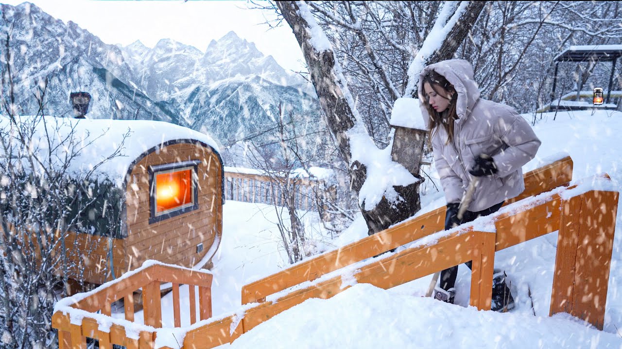 The Art of Cozy Life | Mountains, Cats & Sauna Nights